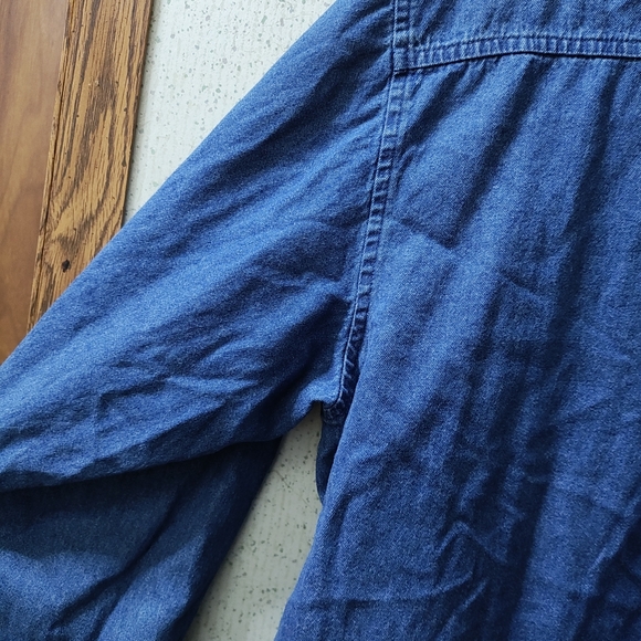 Rhythm Blue Christmas Denim Button-Up Shirt Women's XL Embroidered Clean - Picture 11 of 12